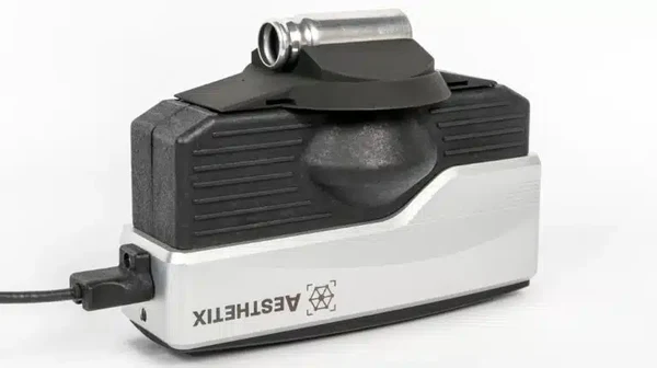 Aesthetix con superficie curvada Aesthetix con superficie curvada